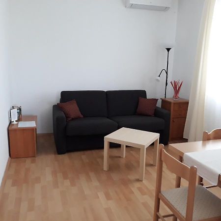 Rina Apartments لابين المظهر الخارجي الصورة