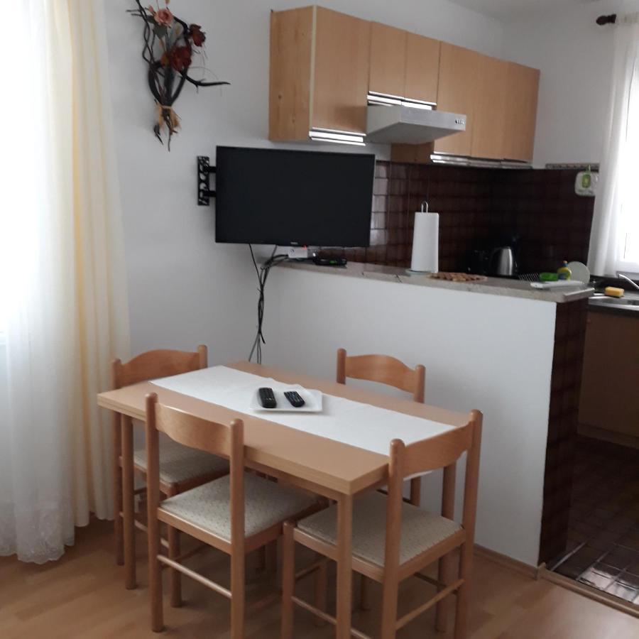 Rina Apartments لابين المظهر الخارجي الصورة