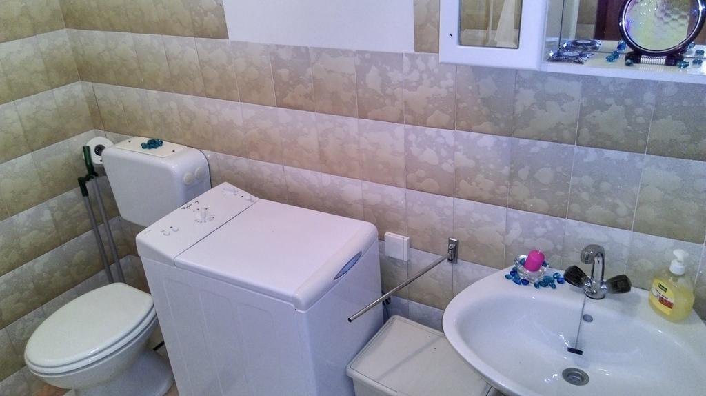 Rina Apartments لابين المظهر الخارجي الصورة